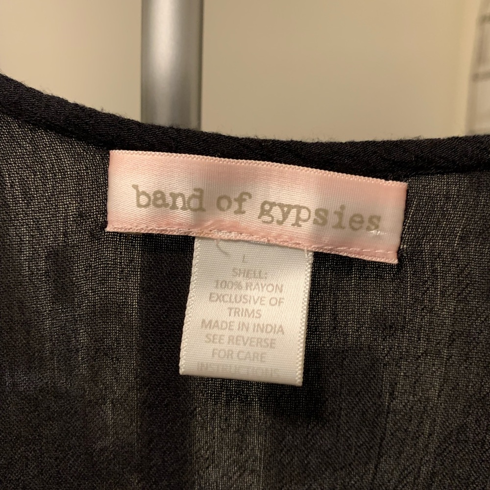 Cute top size Large - Picture 3 of 5